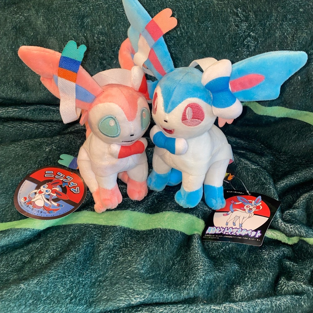 Sylveon Pokémon Bundle